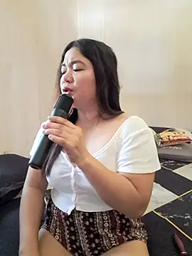 Snapshot of Zyramae_25 chatting on 16, 4, 2026 Zyramae 25 online show from 16, 4, 2026