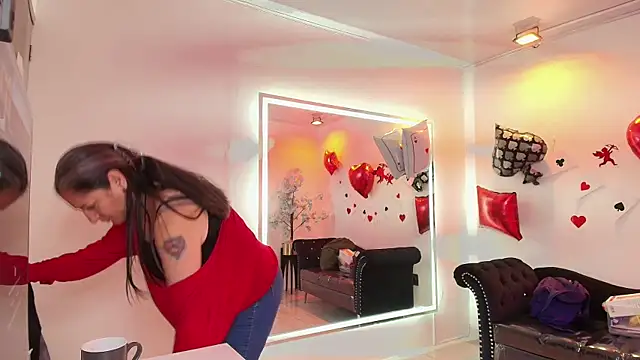 Madame scarlett online show from 24, 2, 2026