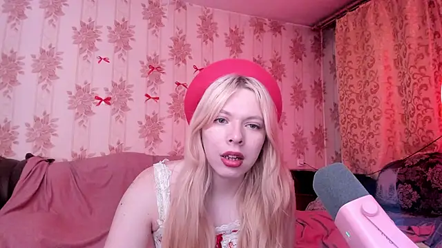 Snapshot of Cutie_Bambi chatting on 5, 3, 2026 Cutie Bambi online show from 5, 3, 2026