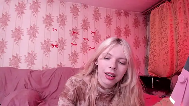 Snapshot of Cutie_Bambi chatting on 6, 3, 2026 Cutie Bambi online show from 6, 3, 2026