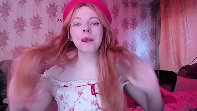 Snapshot of Cutie_Bambi chatting on 4, 4, 2026 Cutie Bambi online show from 4, 4, 2026