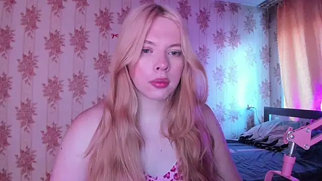 Snapshot of Cutie_Bambi chatting on 16, 7, 2026 Cutie Bambi online show from 16, 7, 2026