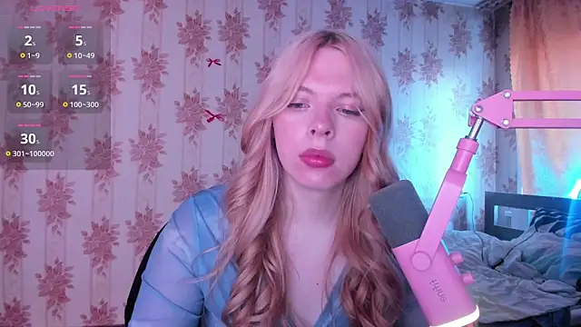 Snapshot of Cutie_Bambi chatting on 17, 7, 2026 Cutie Bambi online show from 17, 7, 2026
