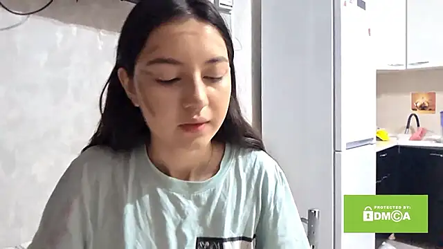 Snapshot of ZyntraLoom chatting on 25, 2, 2026 ZyntraLoom online show from 25, 2, 2026