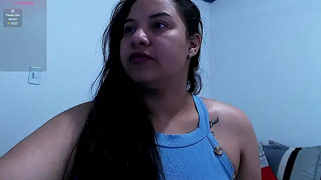 Snapshot of emily-rousee- chatting on 20, 2, 2026 emily-rousee- online show from 20, 2, 2026