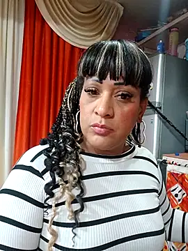 Snapshot of SabrinaColin chatting on 6, 2, 2026 SabrinaColin online show from 6, 2, 2026