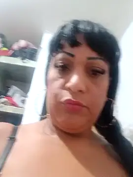 Snapshot of SabrinaColin chatting on 31, 5, 2026 SabrinaColin online show from 31, 5, 2026