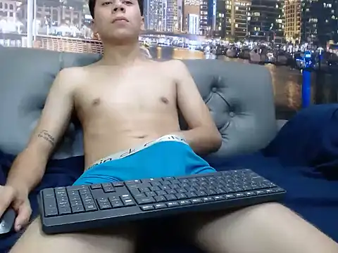 Snapshot of santiago_xxxcol chatting on 10, 2, 2026 santiago xxxcol online show from 10, 2, 2026