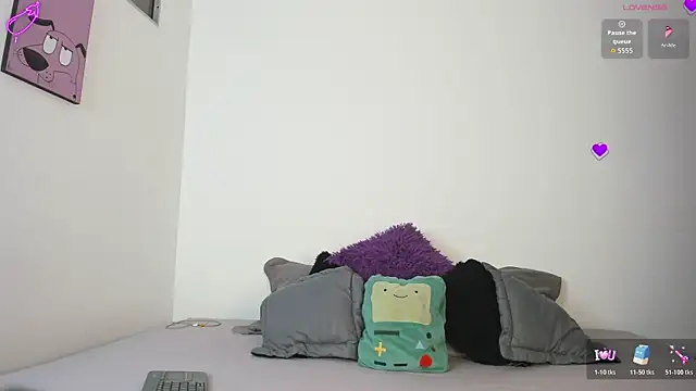 Cherry violeta online show from 19, 2, 2026