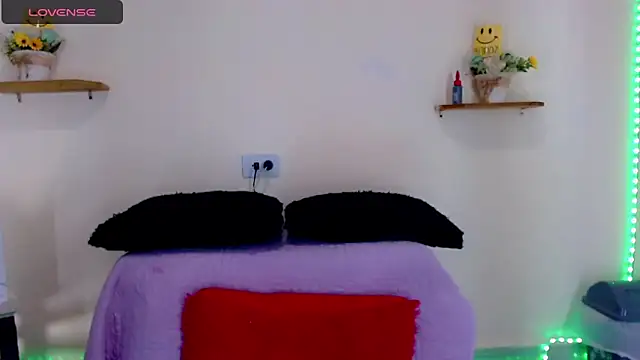 Snapshot of Darianna_Atehortua chatting on 22, 2, 2026 Darianna Atehortua online show from 22, 2, 2026