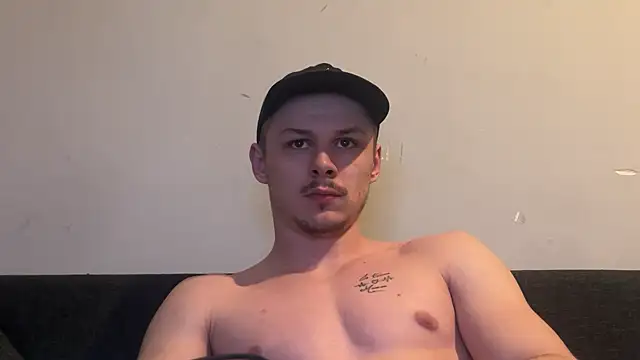 Snapshot of Lucas328706 chatting on 2, 3, 2026 Lucas328706 online show from 2, 3, 2026