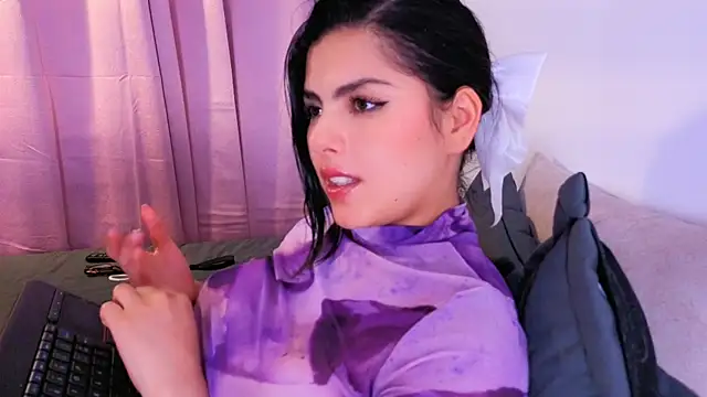 Snapshot of butterflyx39 chatting on 17, 7, 2026 butterflyx39 online show from 17, 7, 2026