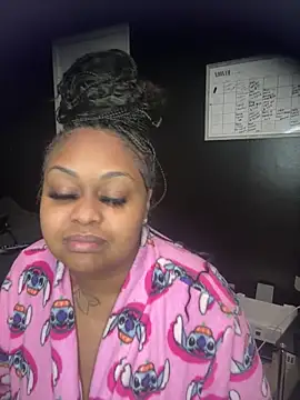 Snapshot of tipheragain chatting on 25, 4, 2026 tipheragain online show from 25, 4, 2026