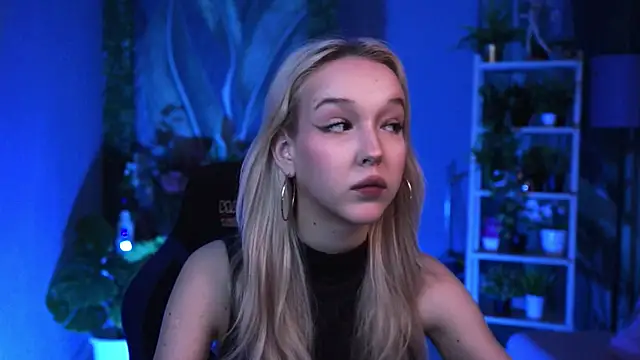 Snapshot of MaoqiBeverly chatting on 23, 2, 2026 MaoqiBeverly online show from 23, 2, 2026