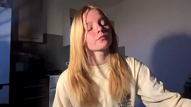 Tiffany Muse online show from 18, 4, 2026