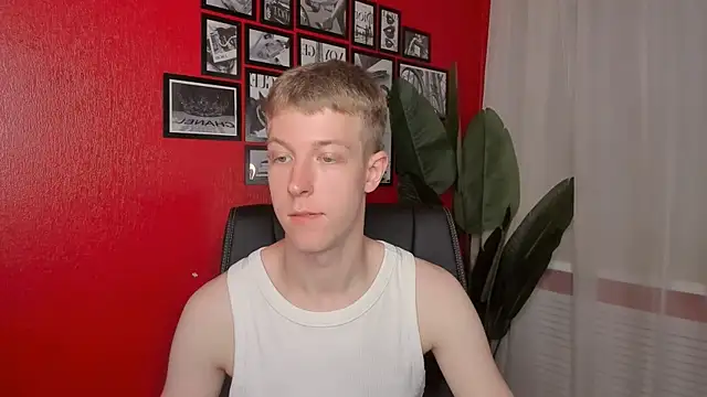 Snapshot of Dylan_Norton chatting on 14, 7, 2026 Dylan Norton online show from 14, 7, 2026