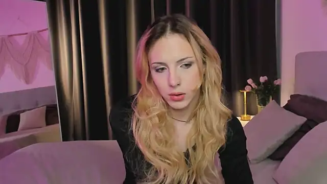 Snapshot of Tiffany__King chatting on 12, 5, 2026 Tiffany King online show from 12, 5, 2026