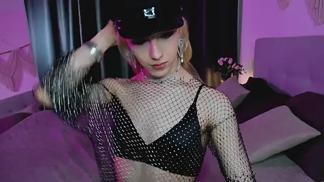 Snapshot of Tiffany__King chatting on 27, 5, 2026 Tiffany King online show from 27, 5, 2026