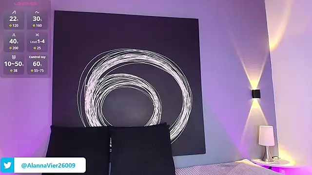 AlannaViera online show from 15, 4, 2026