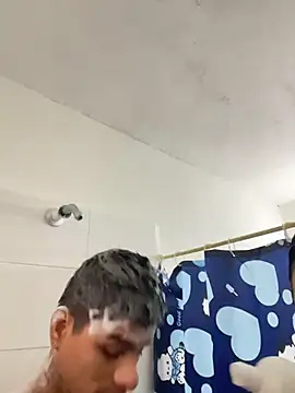 foxxy and lion online show from 4, 2, 2026