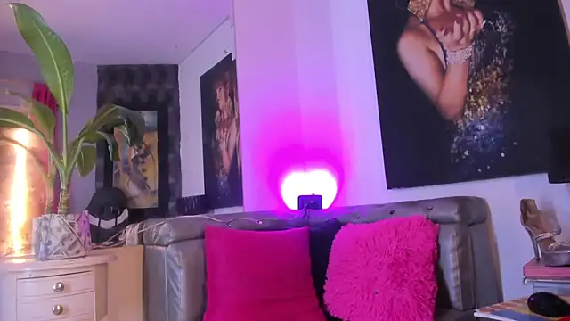 Ciara HotTs online show from 25, 5, 2026