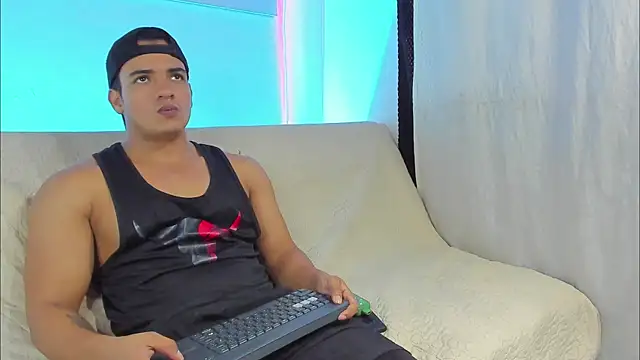 jhon nicolas online show from 6, 4, 2026