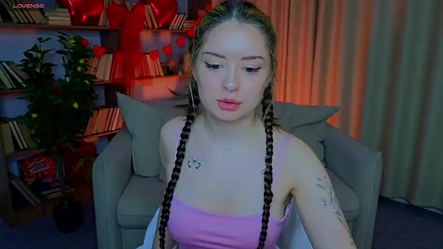 Snapshot of kate__rIna chatting on 11, 2, 2026 kate rIna online show from 11, 2, 2026