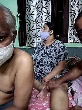 HoneyHush online show from 29, 3, 2026