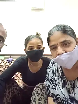 HoneyHush online show from 14, 4, 2026