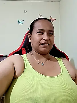 Snapshot of BustySexy_Nataly chatting on 26, 4, 2026 BustySexy Nataly online show from 26, 4, 2026