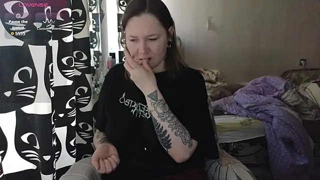 Snapshot of Ozalin_ chatting on 20, 4, 2026 Ozalin online show from 20, 4, 2026