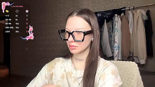 Snapshot of LumPetal chatting on 25, 2, 2026 LumPetal online show from 25, 2, 2026