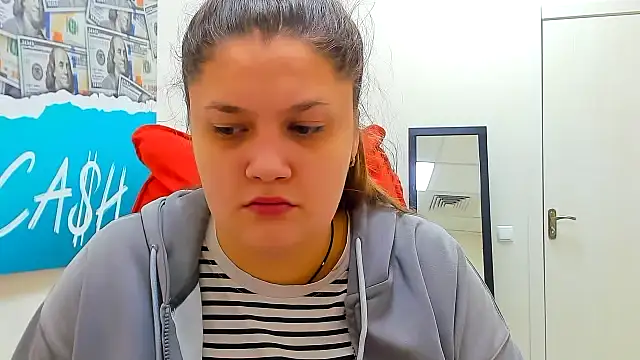 Snapshot of Maddinia chatting on 17, 2, 2026 Maddinia online show from 17, 2, 2026