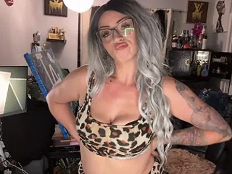 Snapshot of Alicethickpeach chatting on 4, 7, 2026 Alicethickpeach online show from 4, 7, 2026