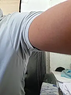 Snapshot of hot---boy1 chatting on 4, 3, 2026 hot---boy1 online show from 4, 3, 2026