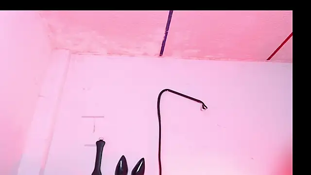 Snapshot of Girl_Bondage chatting on 17, 6, 2026 Girl Bondage online show from 17, 6, 2026