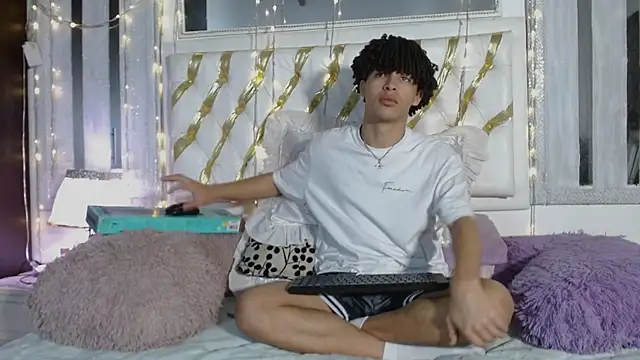 ian smith  online show from 9, 2, 2026