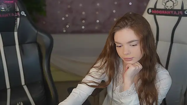 Snapshot of Zlata_Sky chatting on 20, 7, 2026 Zlata Sky online show from 20, 7, 2026