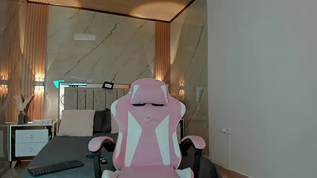 avigail xo online show from 4, 2, 2026