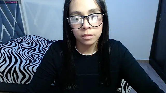 Snapshot of paula_lopez__ chatting on 9, 5, 2026 paula lopez online show from 9, 5, 2026