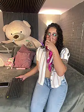 Magic ivone online show from 19, 3, 2026