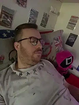 Snapshot of io1Elian chatting on 4, 4, 2026 io1Elian online show from 4, 4, 2026