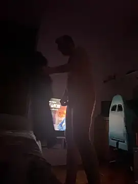 Snapshot of io1Elian chatting on 8, 4, 2026 io1Elian online show from 8, 4, 2026