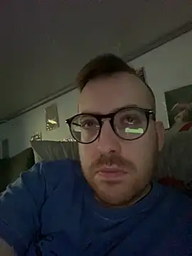 Snapshot of io1Elian chatting on 23, 4, 2026 io1Elian online show from 23, 4, 2026
