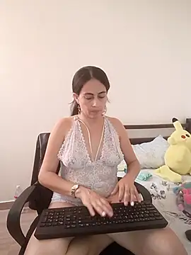 Snapshot of Meryjem chatting on 12, 2, 2026 Meryjem online show from 12, 2, 2026