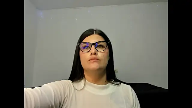 Snapshot of Karina27 chatting on 15, 2, 2026 Karina27 online show from 15, 2, 2026