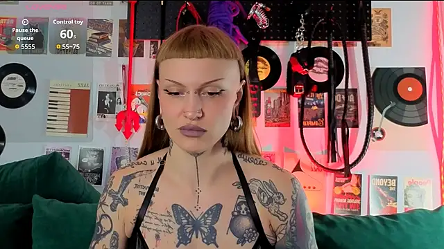 Snapshot of SugarSoot chatting on 5, 7, 2026 SugarSoot online show from 5, 7, 2026