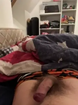 Snapshot of Enzo_2763 chatting on 2, 2, 2026 Enzo 2763 online show from 2, 2, 2026