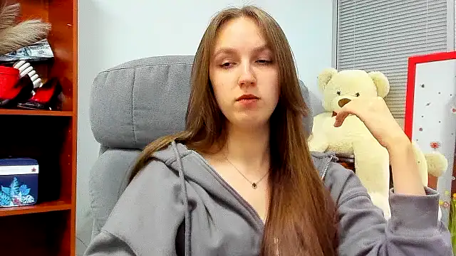 Snapshot of Nessi-Morris chatting on 2, 2, 2026 Nessi-Morris online show from 2, 2, 2026