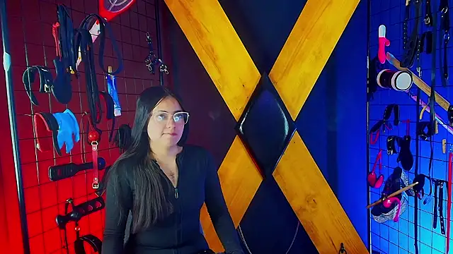 Candyqueen bdsm  online show from 20, 3, 2026